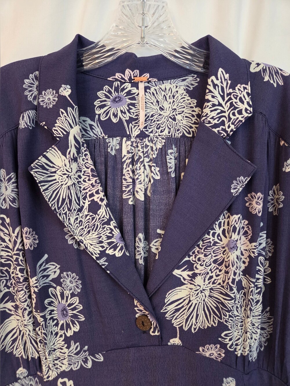 Free People Navy/White Floral Hawaii Washed Mini Dress Size M - Picture 6 of 9
